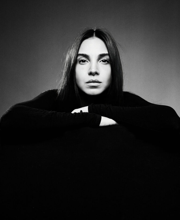 Salma Abu Deif Details The “Hectic” One-Location Scenes of ‘Ard Wa Talab’: “We Lost Our Minds”